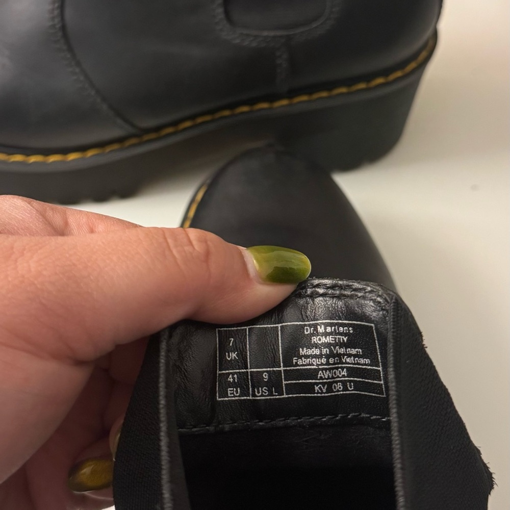 Dr. Martens Rometty Wyoming Leather Platform Chelsea Boots Size 9 - Picture 6 of 6